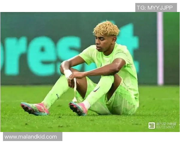 诺坎普包厢风云：拉波尔塔的焦灼与口号的阴影