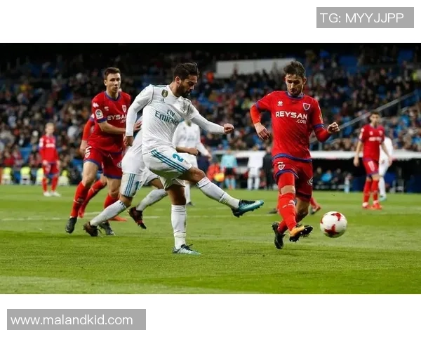 荣归伯纳乌：巴斯克斯假期回归，与老友重燃“银河战舰”情